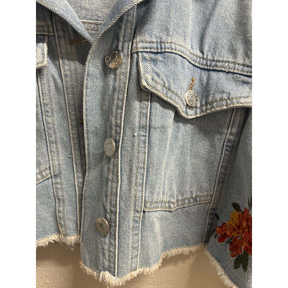 BDG urban outfitters cropped denim jacket floral embroidery jean jacket raw hem - Picture 8 of 12